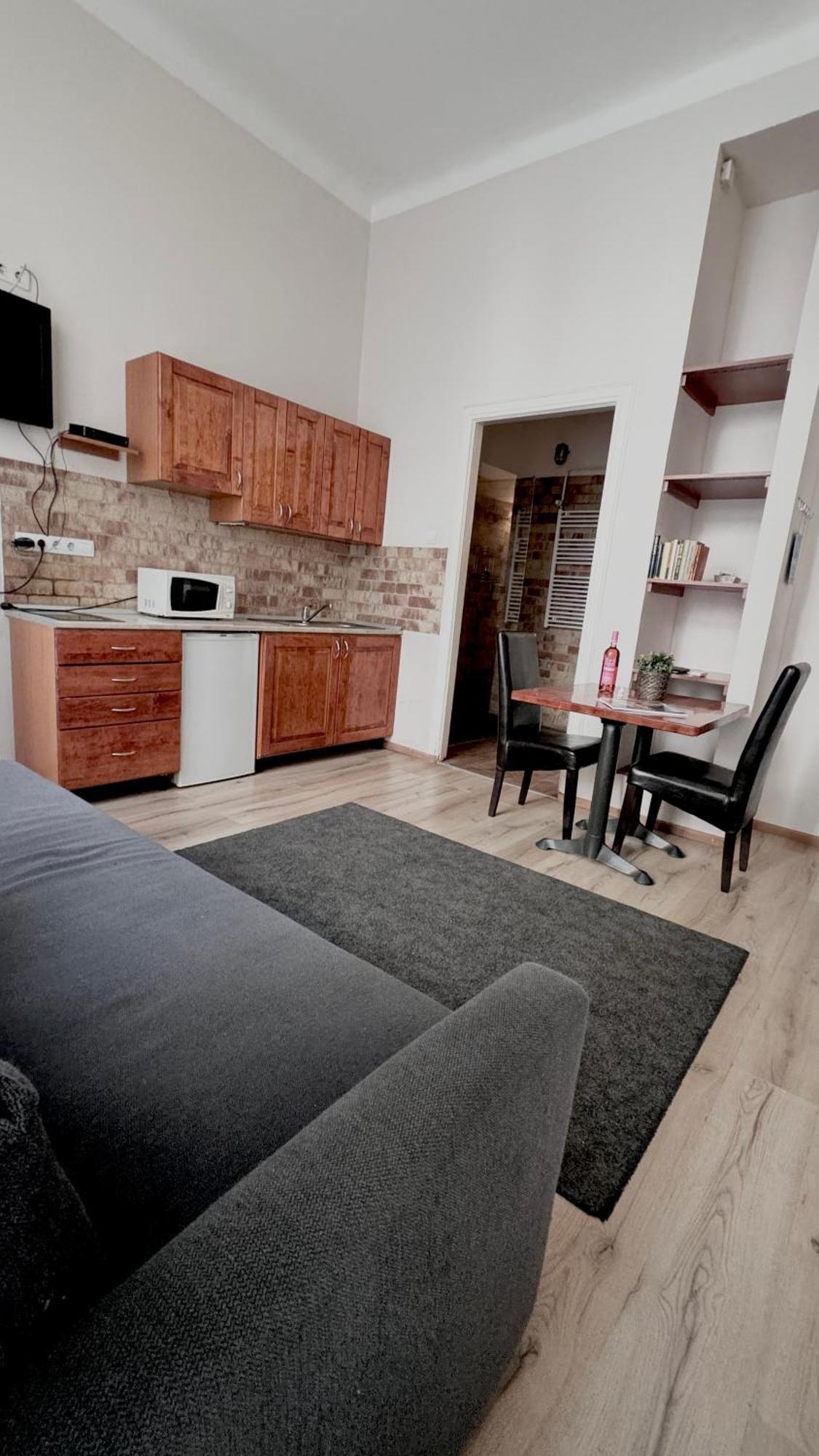 Central Walk Fashionstreet Apartmnts Budapest Exterior foto